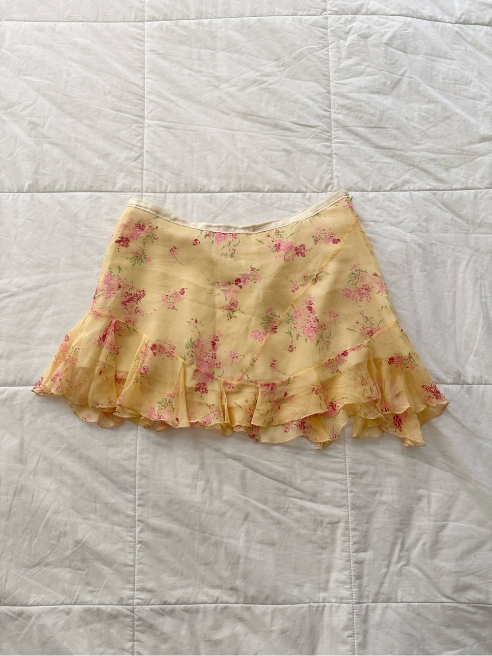 Abercrombie & Fitch 100% silk floral mini skirt.